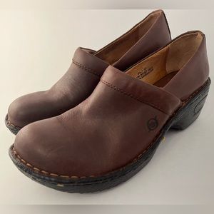 Born Women’s Toby Clog Brown Leather Size 6.5 / 37